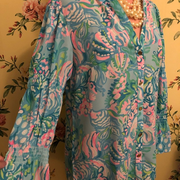๐๐ธ Lilly Pulitzer NWT Blouse Sz Med ๐ธ๐ - Picture 3 of 10
